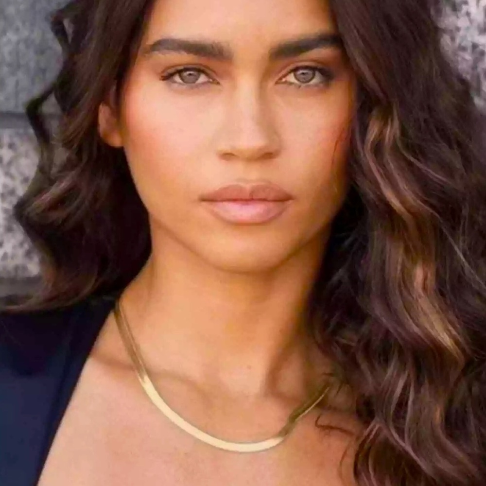 Jennifer Zeyner Hamilton Necklace